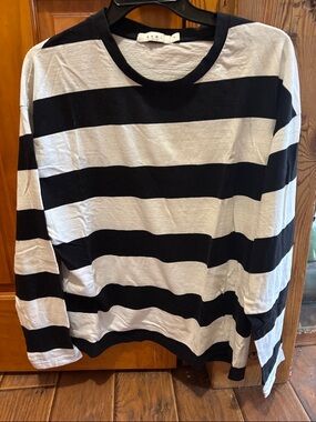 MNML Striped Black & White Long Sleeve Top